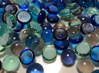 SIGNIFICADO DEL COLOR AZUL: SERENIDAD, CONFIANZA Y ELEGANCIA EN TODAS SUS TONALIDADES